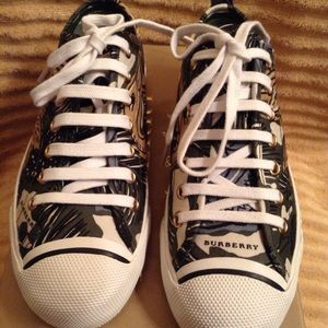 Burberry Women Canvas Sneaker